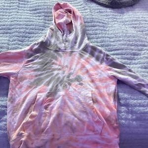 Cute tie dye hoodie!